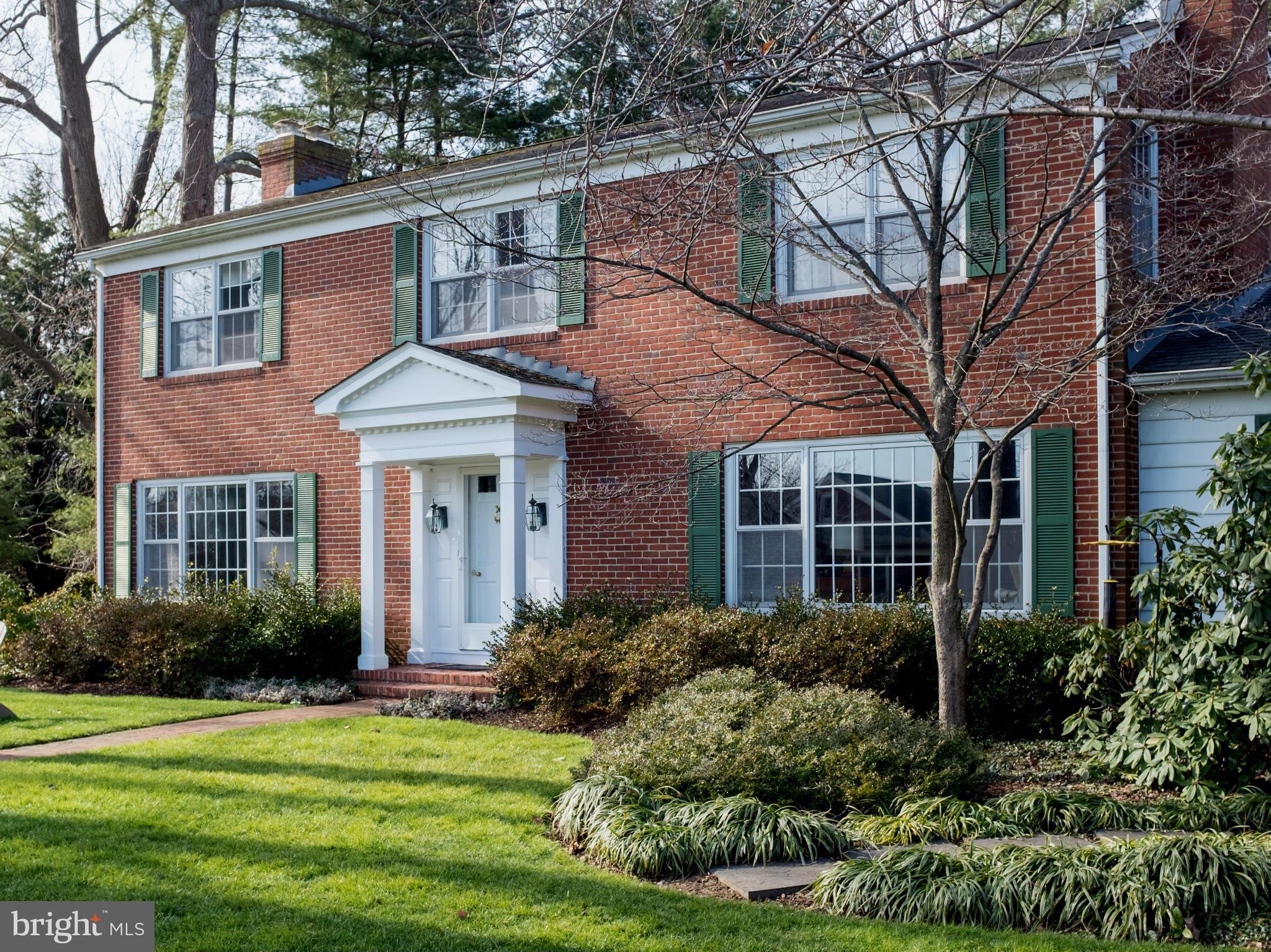257 Providence Road Annapolis, MD 21409 - Photo 2 of 30 a front view of a house with a yard