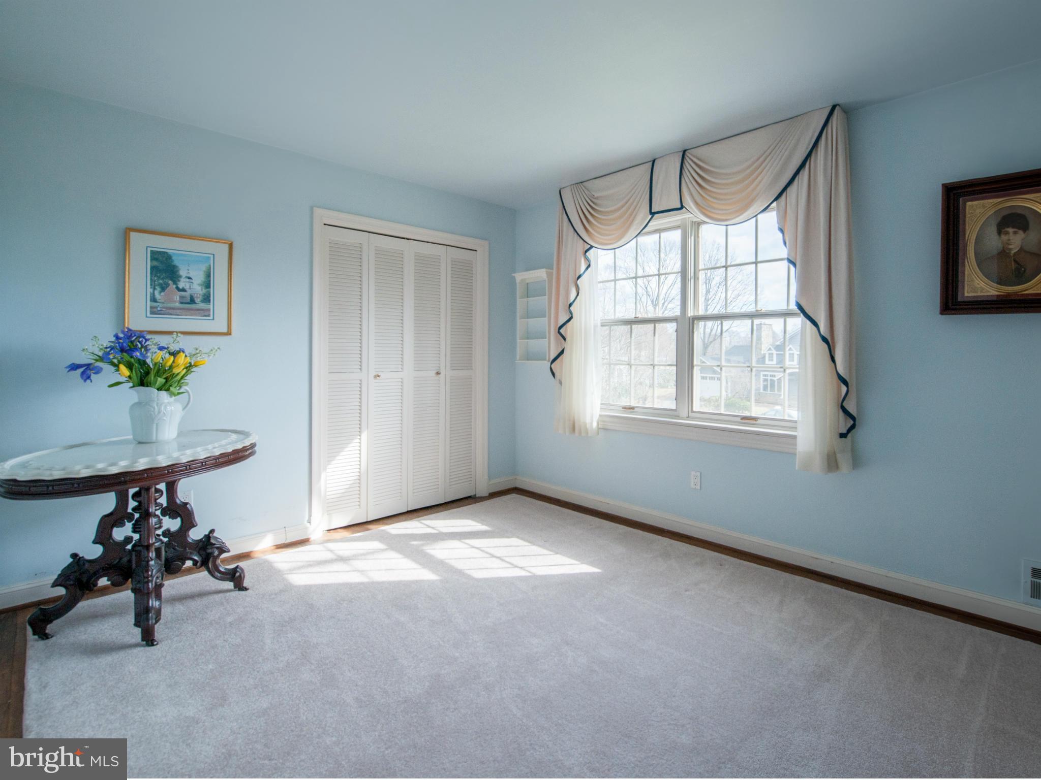 257 Providence Road Annapolis, MD 21409 - Photo 23 of 30 a view of an empty room with a window