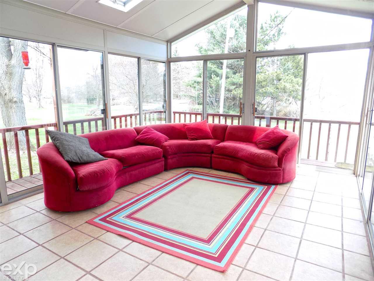 6460 Waldon Road Clarkston, MI 48346 - Photo 15 of 38 50038582-14.JPG