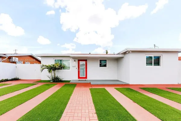 $1,100,000 | 1647 Northwest 29th Avenue, Miami, FL 33125