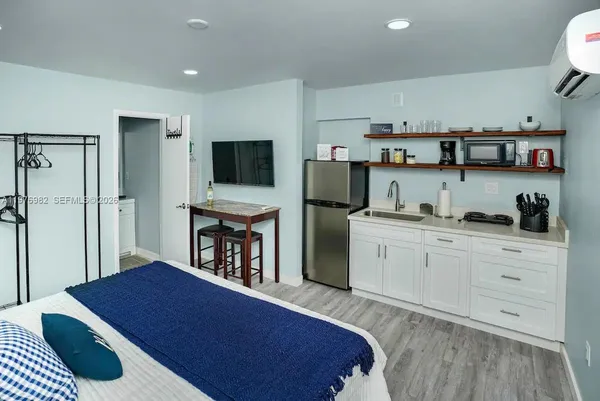 $1,100,000 | 1647 Northwest 29th Avenue, Miami, FL 33125