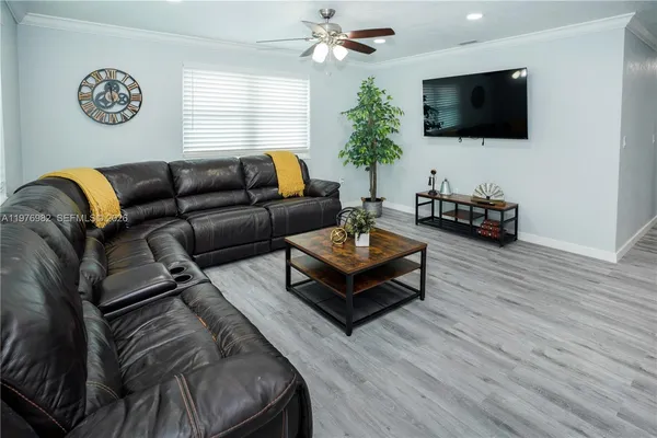 $1,100,000 | 1647 Northwest 29th Avenue, Miami, FL 33125