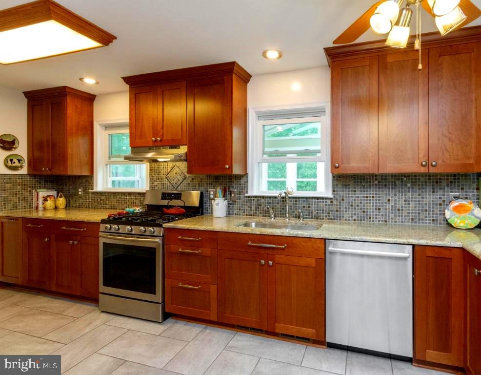 2559 Courtney School Road Midland, VA 22728 - Photo 10 of 64 Gallery Image 10