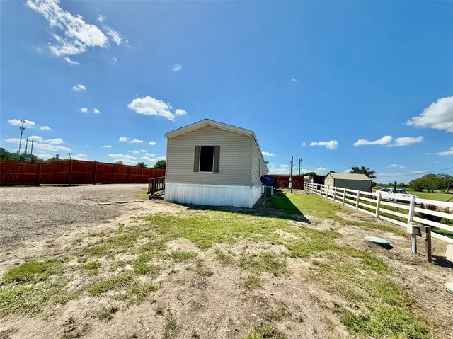 $157,500 | 379 Farm To Market 60, Somerville, TX 77879