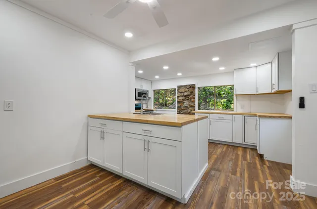 $268,900 | 111 Rose Creek Road, Franklin, NC 28734