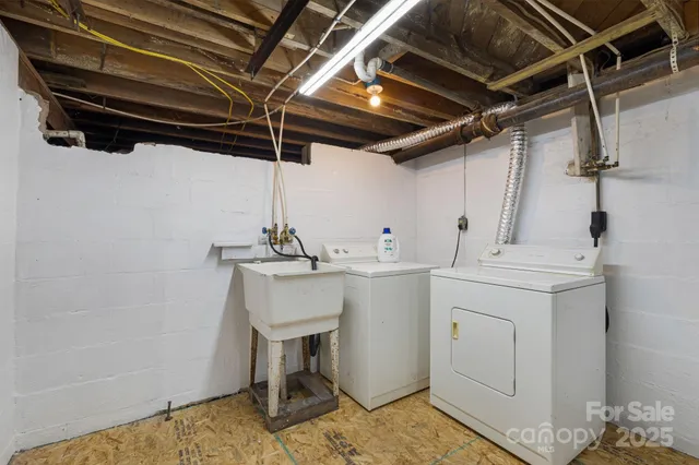 $268,900 | 111 Rose Creek Road, Franklin, NC 28734