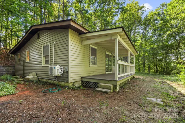 $268,900 | 111 Rose Creek Road, Franklin, NC 28734