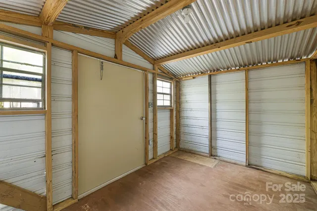 $268,900 | 111 Rose Creek Road, Franklin, NC 28734