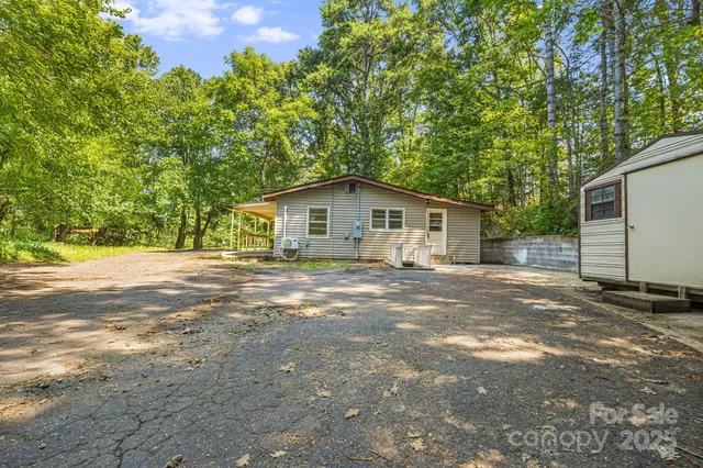 $268,900 | 111 Rose Creek Road, Franklin, NC 28734