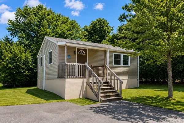 $1,800 | 790 Sergeant Palmateer Way, Wappingers Falls, NY 12590