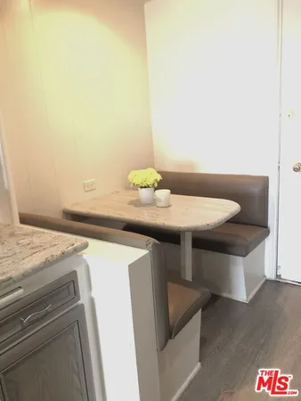 a close view of sink