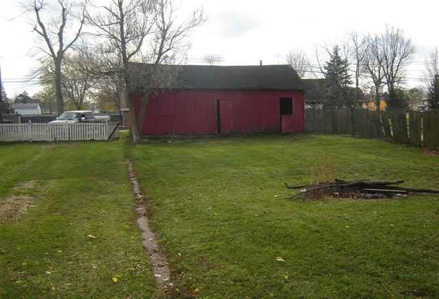 325 Union Waterloo, IN 46793 - Photo 3 of 3 Gallery Image 3