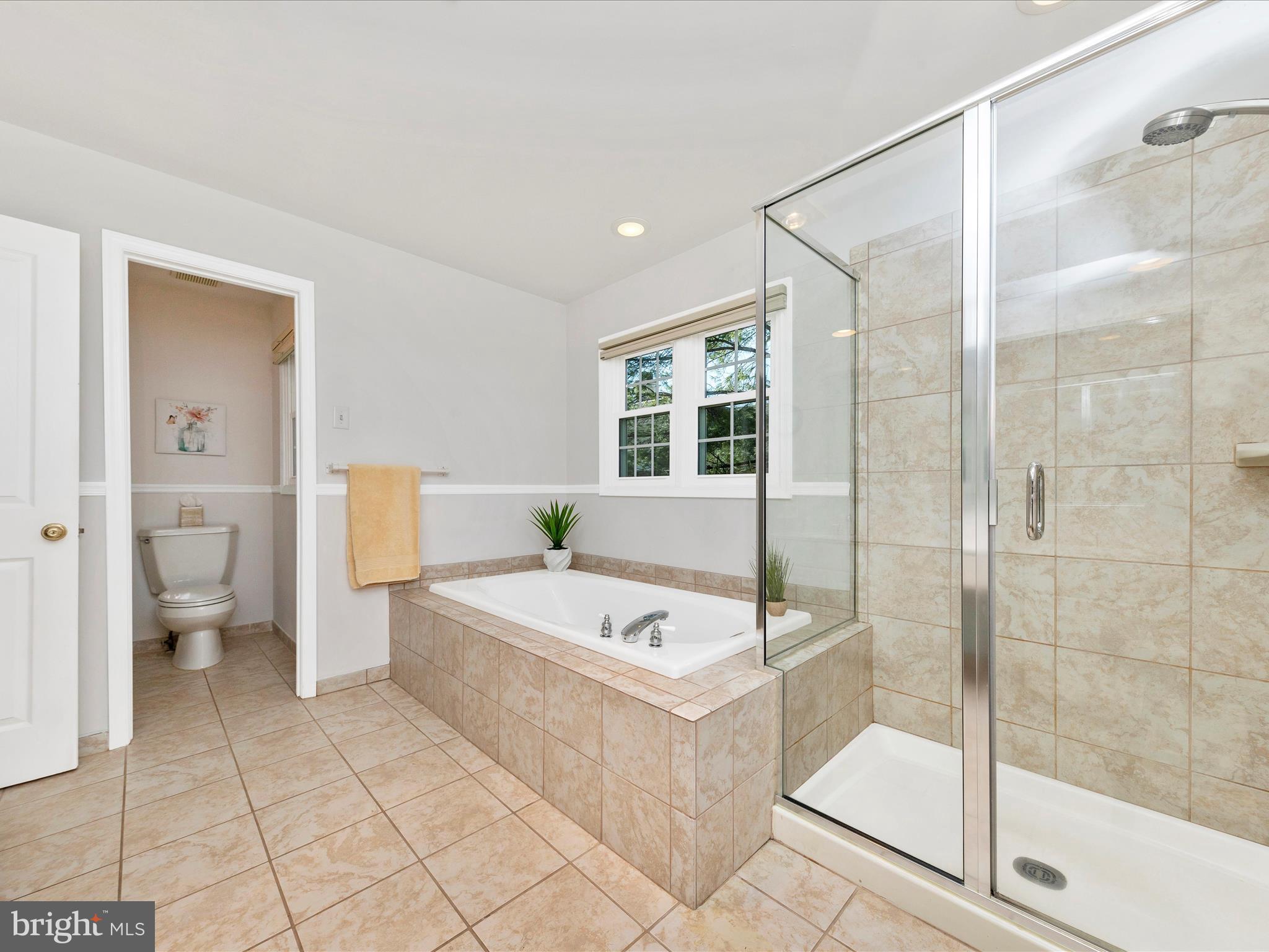 2481 Five Shillings Road Frederick, MD 21701 - Photo 32 of 66 Primary Bathroom