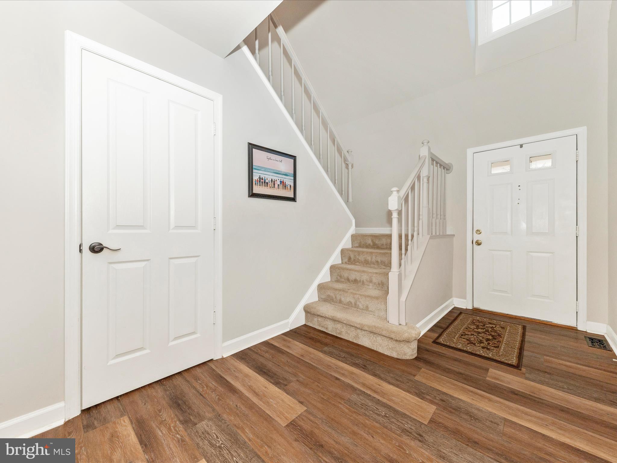 2481 Five Shillings Road Frederick, MD 21701 - Photo 6 of 66 Foyer