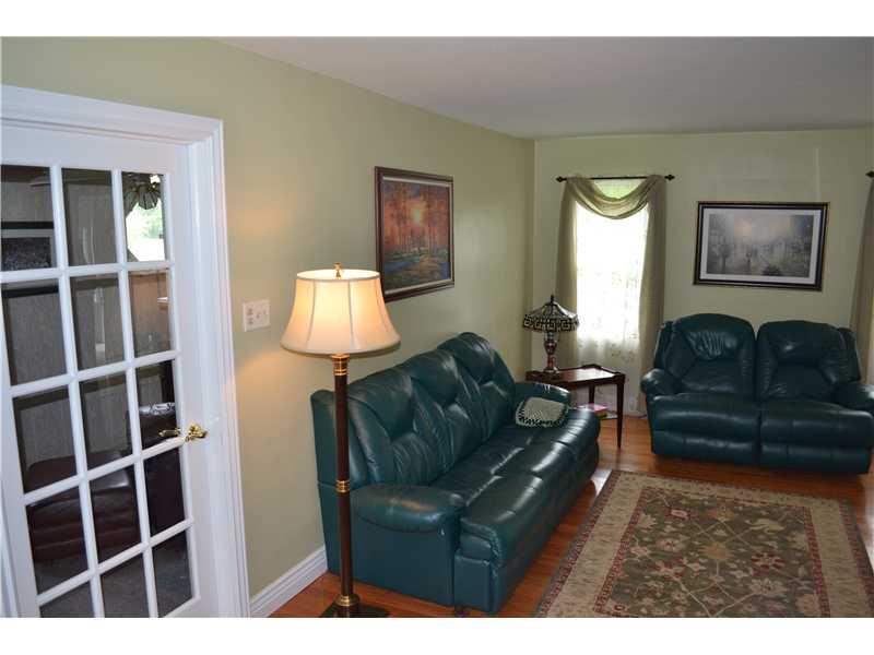 1220 Center Road Monaca, PA 15061 - Photo 8 of 25 Living Room.