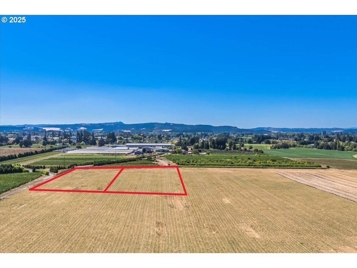 2303 Northwest Martin Road Forest Grove, OR 97116 - Photo 14 of 15 a view of a tennis court