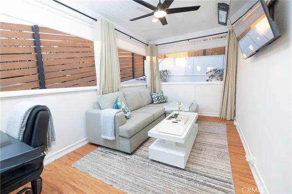 $3,995 | 464 Bent Street, Unit B, Laguna Beach, CA 92651