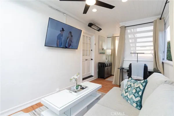 $3,995 | 464 Bent Street, Unit B, Laguna Beach, CA 92651