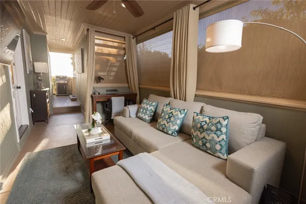 $4,200 | 464 Bent Street, Unit B, Laguna Beach, CA 92651