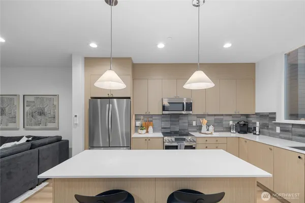 $799,950 | 12322 14th Avenue Northeast, Unit B, Seattle, WA 98125