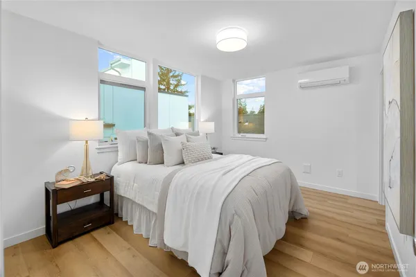 $799,950 | 12322 14th Avenue Northeast, Unit B, Seattle, WA 98125