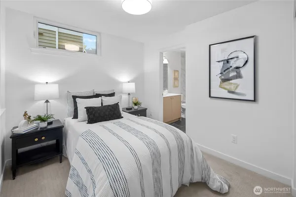 $799,950 | 12322 14th Avenue Northeast, Unit B, Seattle, WA 98125