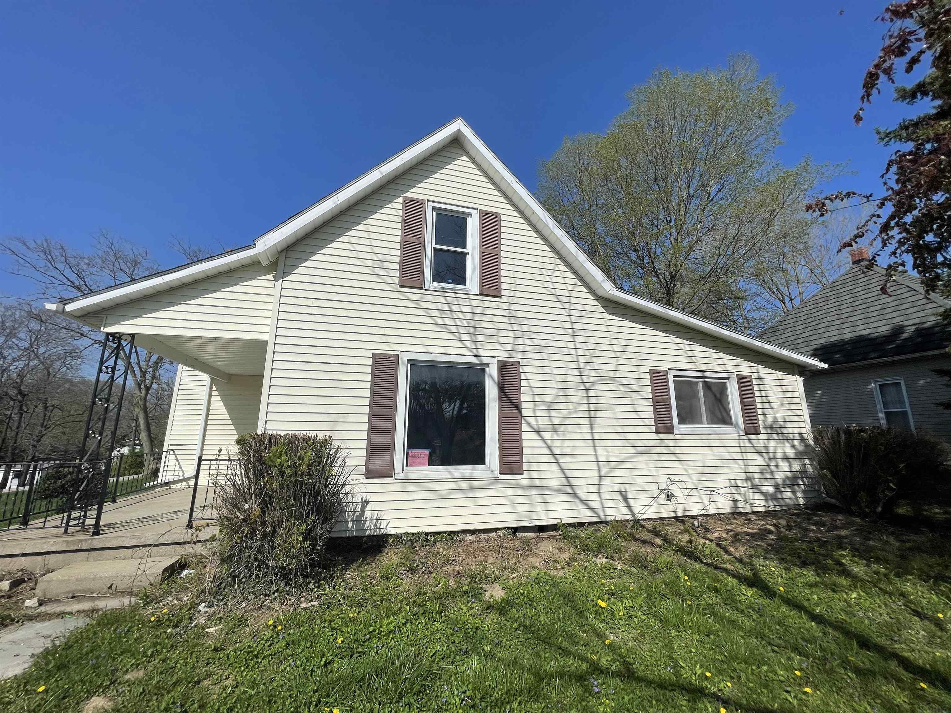 306 Oolitic Road Bedford, IN 47421 - Photo 3 of 26 Gallery Image 3