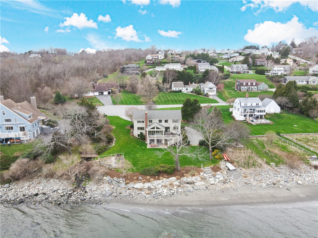 54 Oliver Hazard Perry Road Portsmouth, RI 02871 - Photo 4 of 28