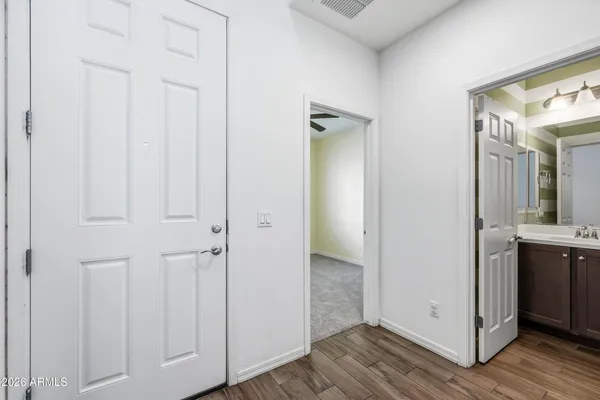 $2,800 | 668 North Sparrow Court, Gilbert, AZ 85234