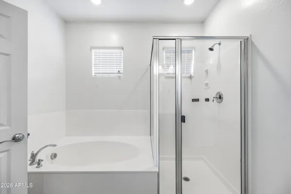 $2,800 | 668 North Sparrow Court, Gilbert, AZ 85234