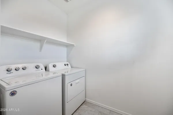 $2,800 | 668 North Sparrow Court, Gilbert, AZ 85234