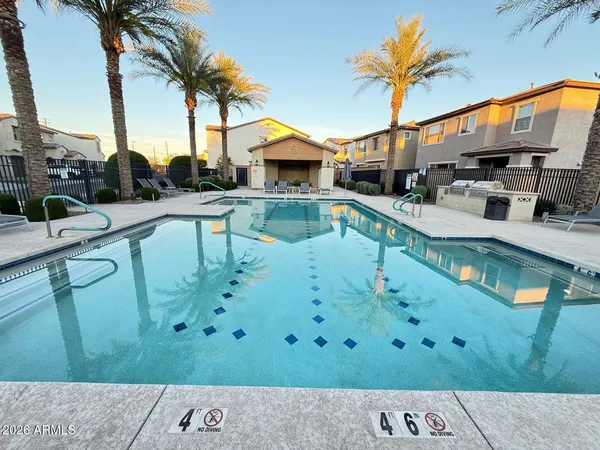 $2,800 | 668 North Sparrow Court, Gilbert, AZ 85234