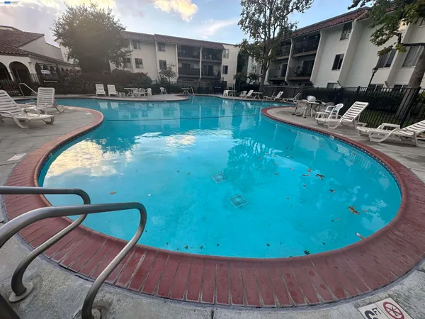 $2,950 | 1720 Halford Avenue, Unit 121, Santa Clara, CA 95051