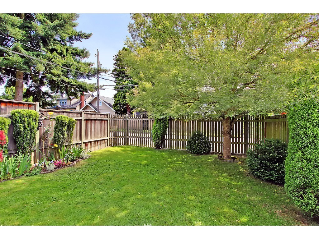 532 North 80th Street Seattle, WA 98103 - Photo 6 of 15 Gallery Image 6