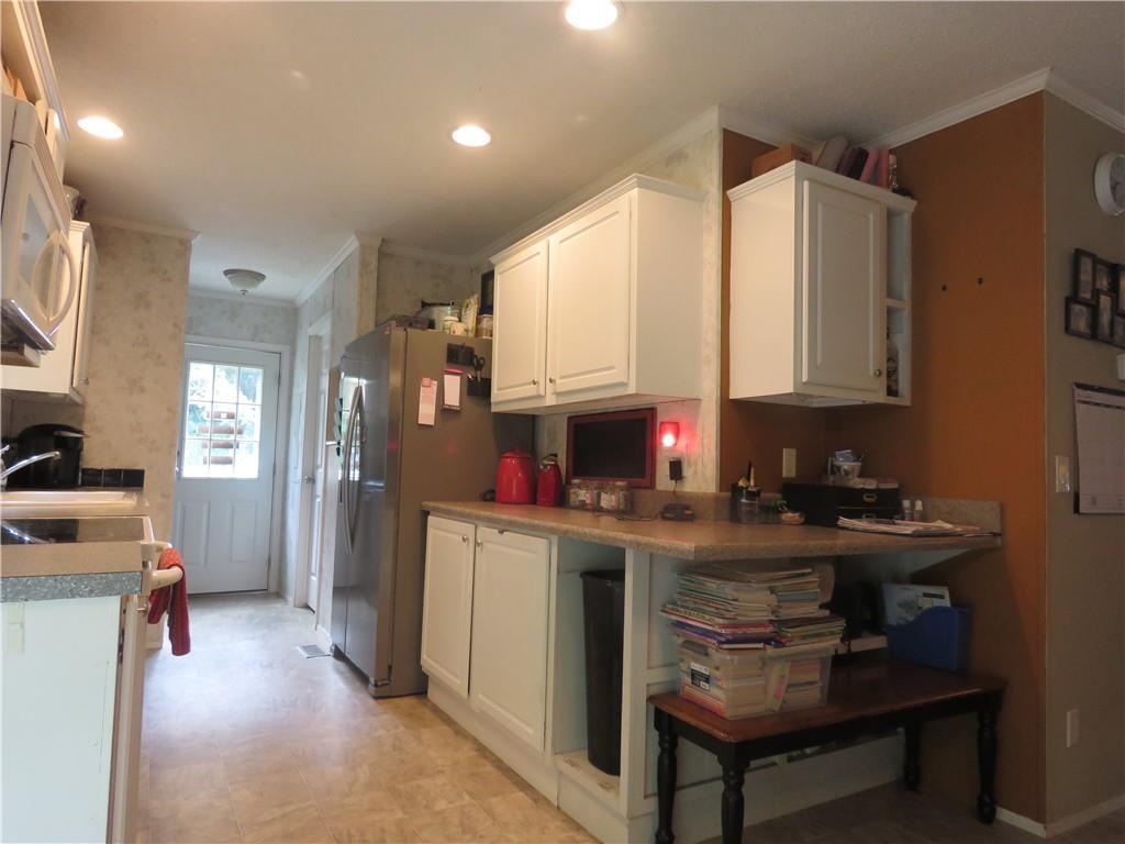 4079 Pigtail Road Lenoir, NC 28645 - Photo 4 of 13 Gallery Image 4