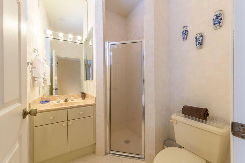 7674 La Corniche Circle Boca Raton, FL 33433 - Photo 14 of 26 bathroom 4