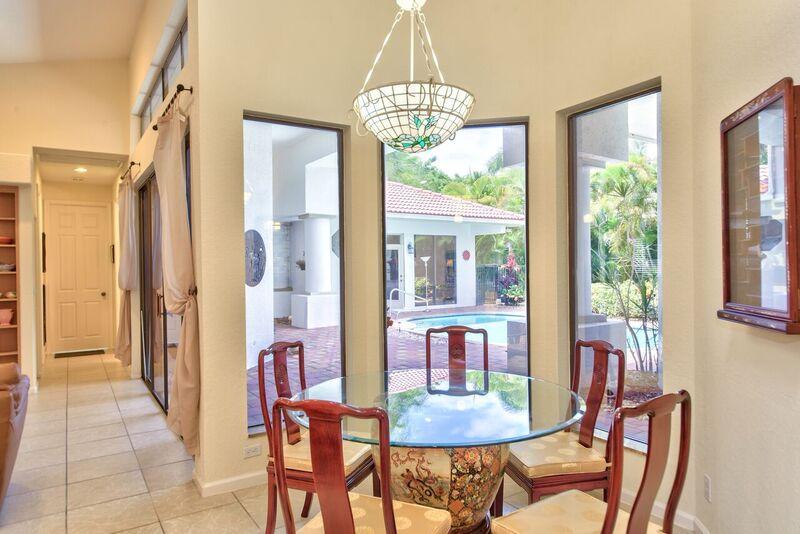 7674 La Corniche Circle Boca Raton, FL 33433 - Photo 18 of 26 dining 2