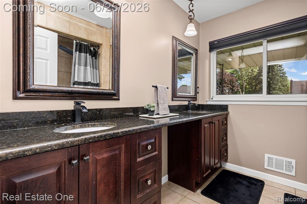 12235 Brougham Drive Sterling Heights, MI 48312 - Photo 29 of 52