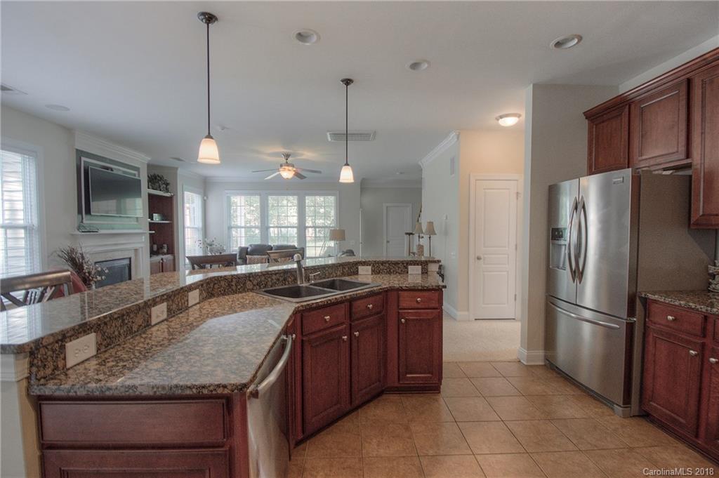 2707 Rondeau Court Matthews, NC 28105 - Photo 11 of 35 Gallery Image 11