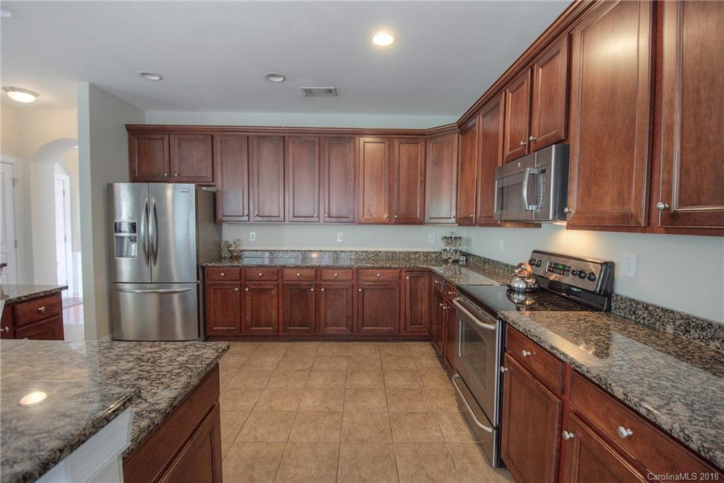 2707 Rondeau Court Matthews, NC 28105 - Photo 12 of 35 Gallery Image 12