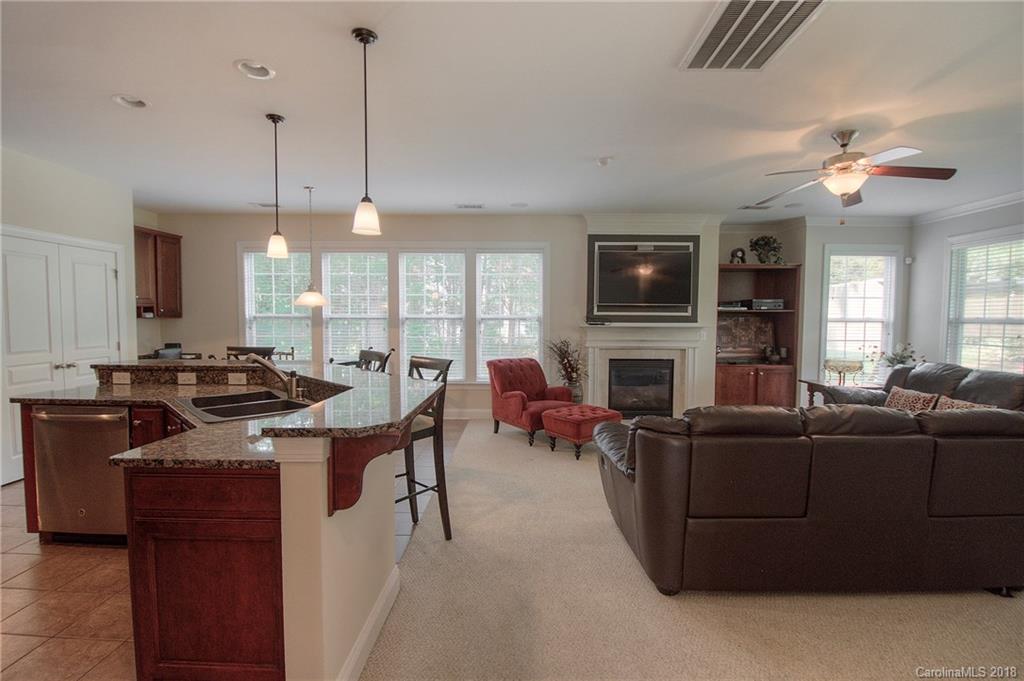 2707 Rondeau Court Matthews, NC 28105 - Photo 9 of 35 Gallery Image 9