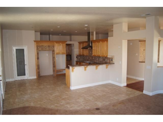 18761 Rangeland Road Ramona, CA 92065 - Photo 5 of 16 Gallery Image 5