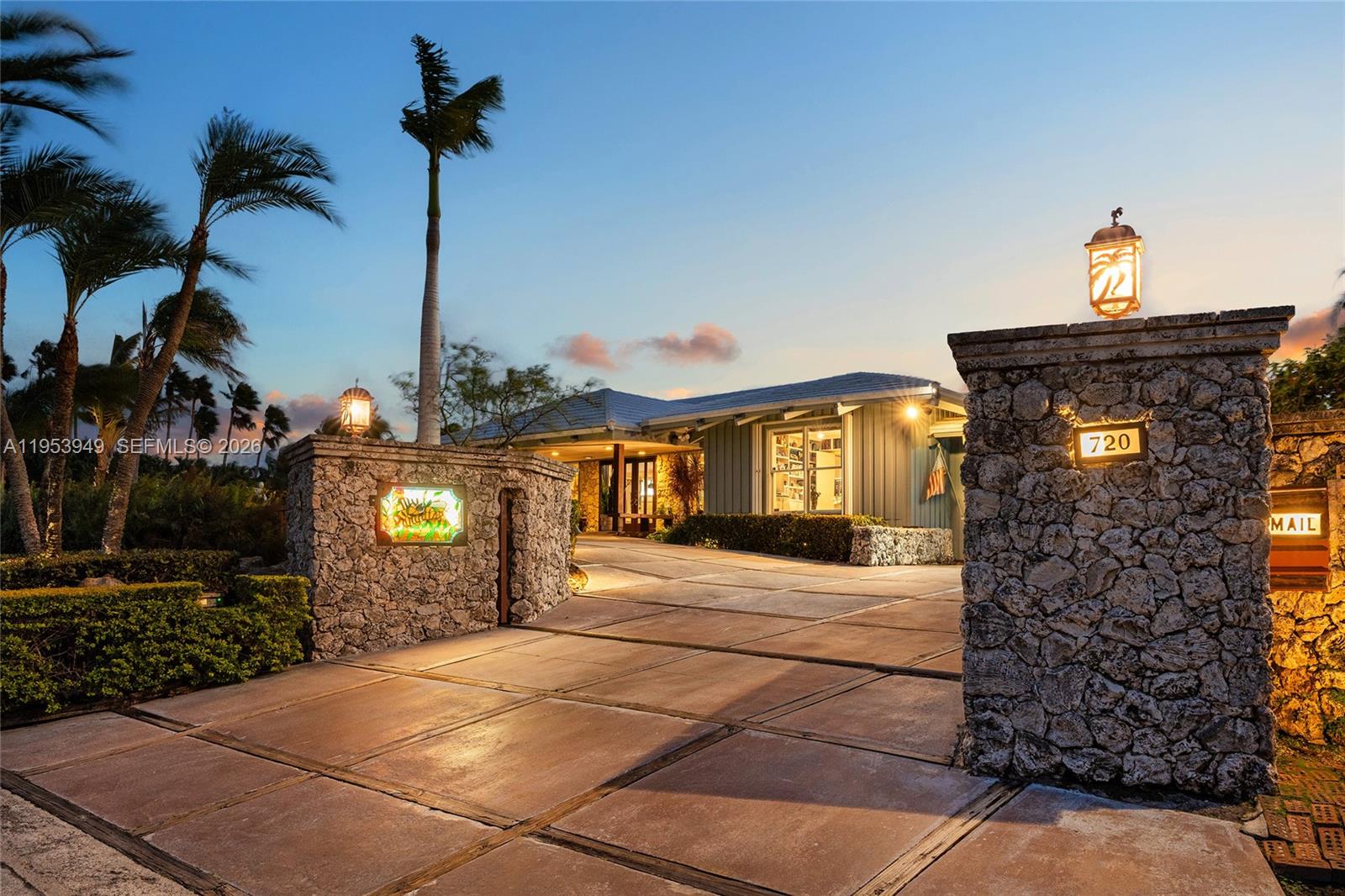 720 Lugo Avenue Coral Gables, FL 33156 - Photo 32 of 71