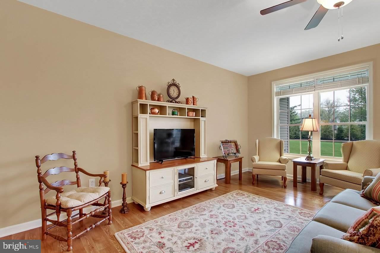 149 Battalion Lane Gettysburg, PA 17325 - Photo 3 of 25