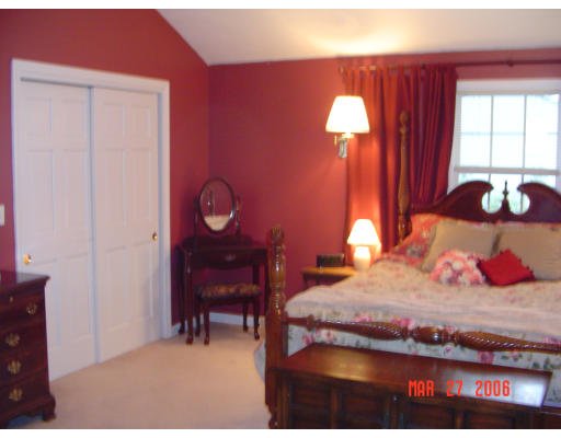 6 Ranlett Lane Billerica, MA 01821 - Photo 8 of 11 Gallery Image 8