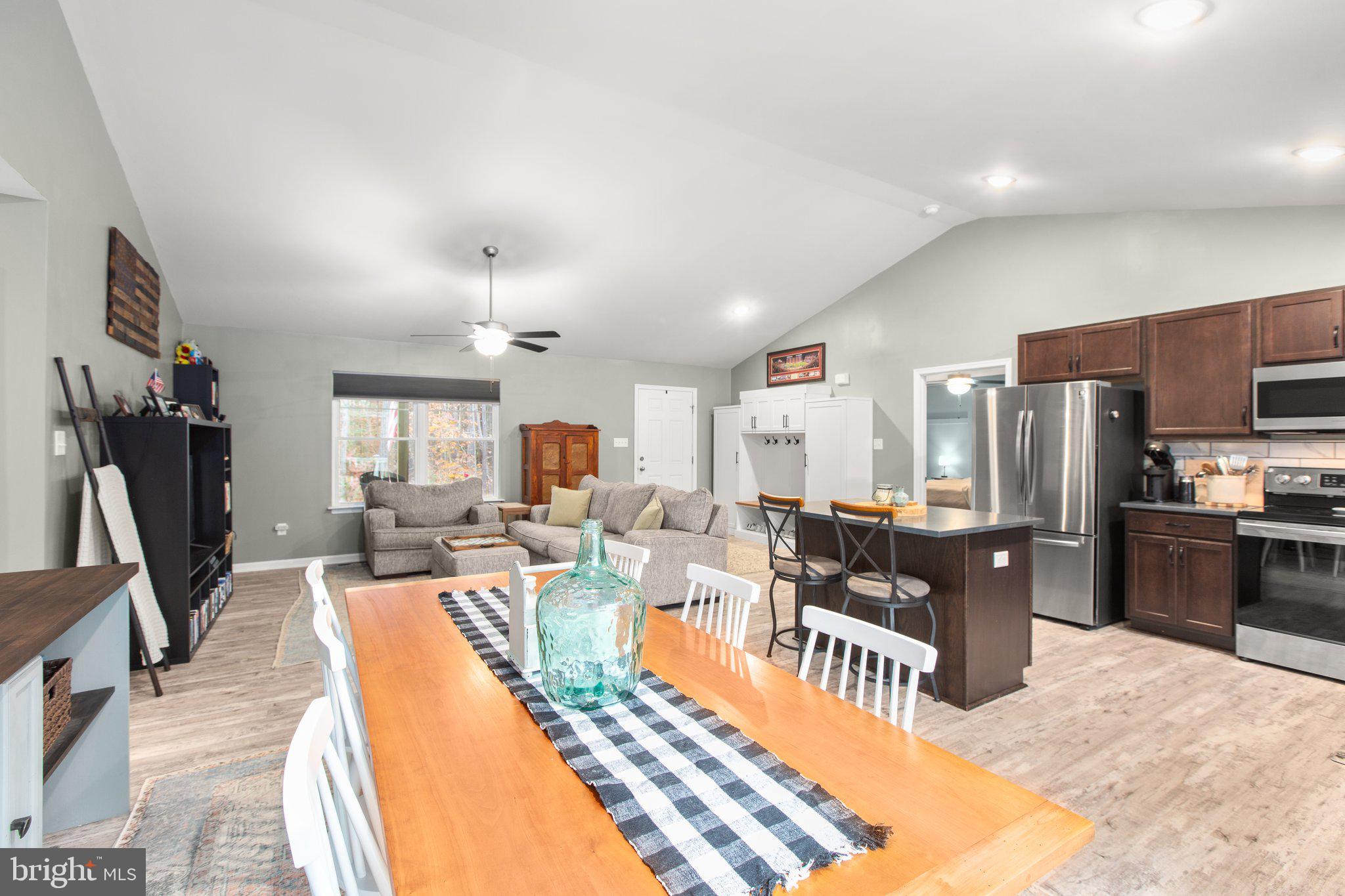 356 Greenes Corner Road Bumpass, VA 23024 - Photo 12 of 41 Dining area