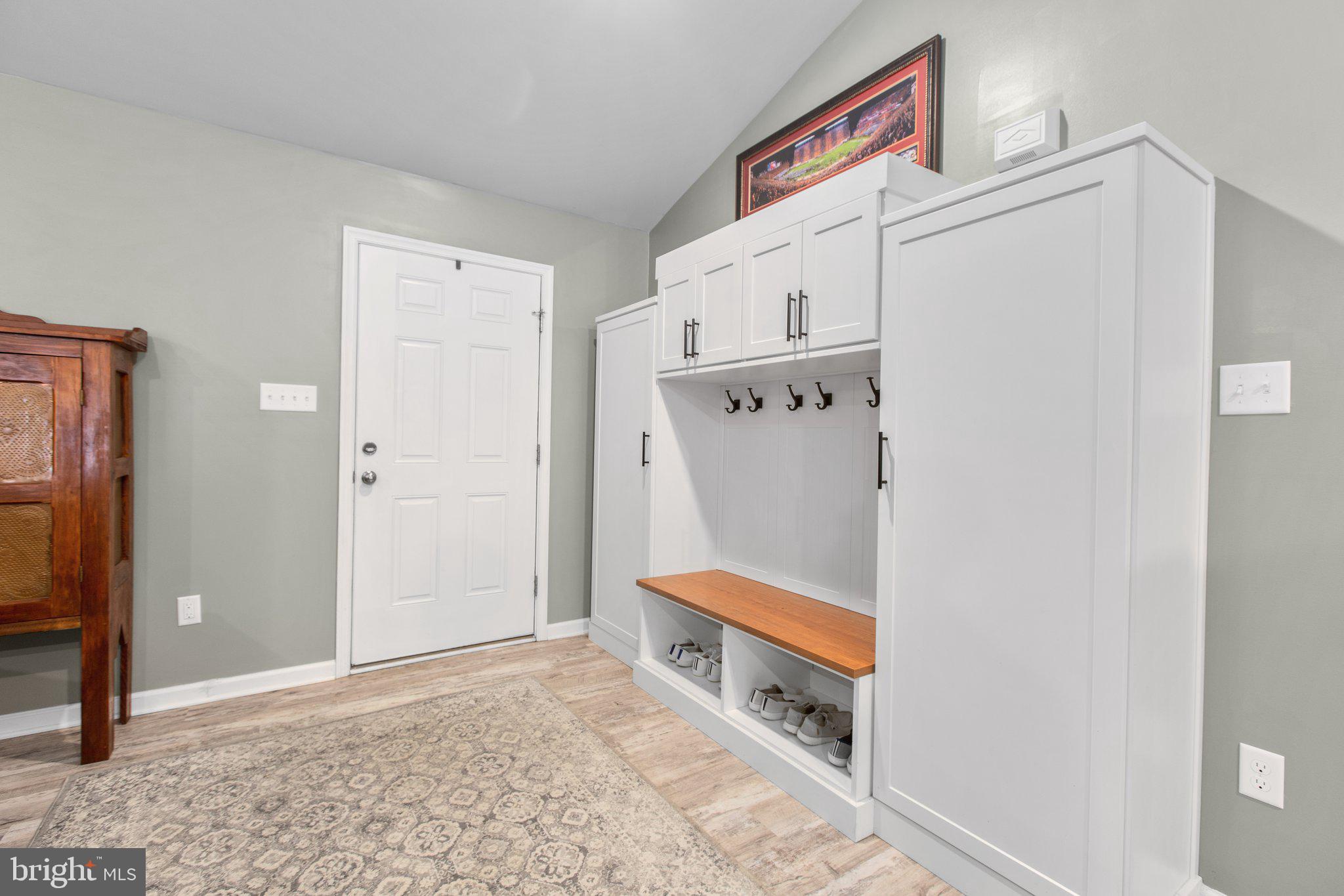 356 Greenes Corner Road Bumpass, VA 23024 - Photo 7 of 41 Amazing built ins off entry of the home!