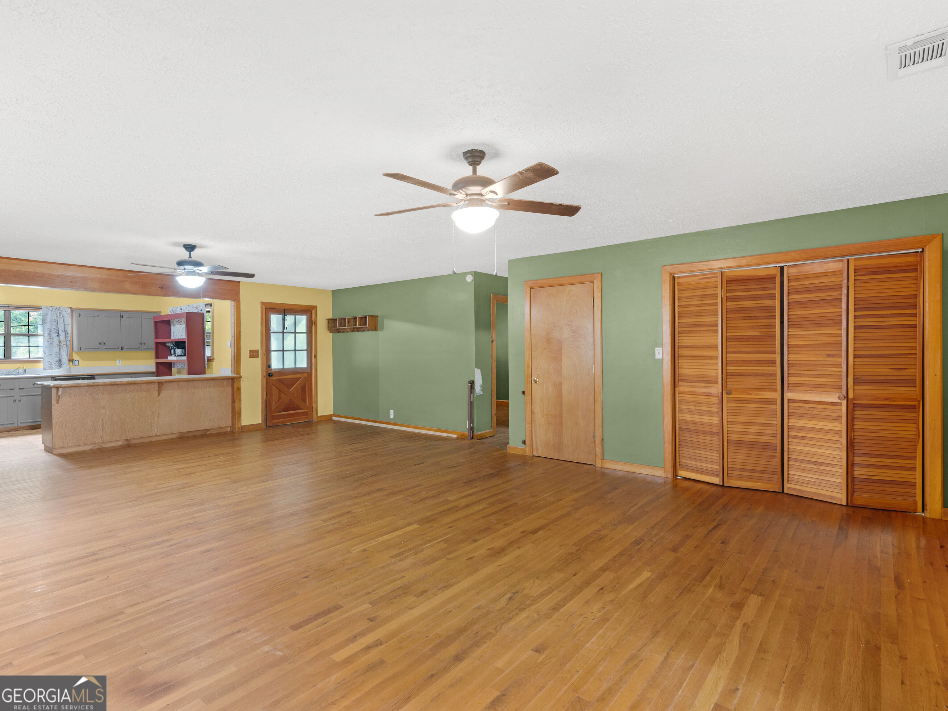 107 Midway Road Barnesville, GA 30204 - Photo 4 of 31 Gallery Image 4
