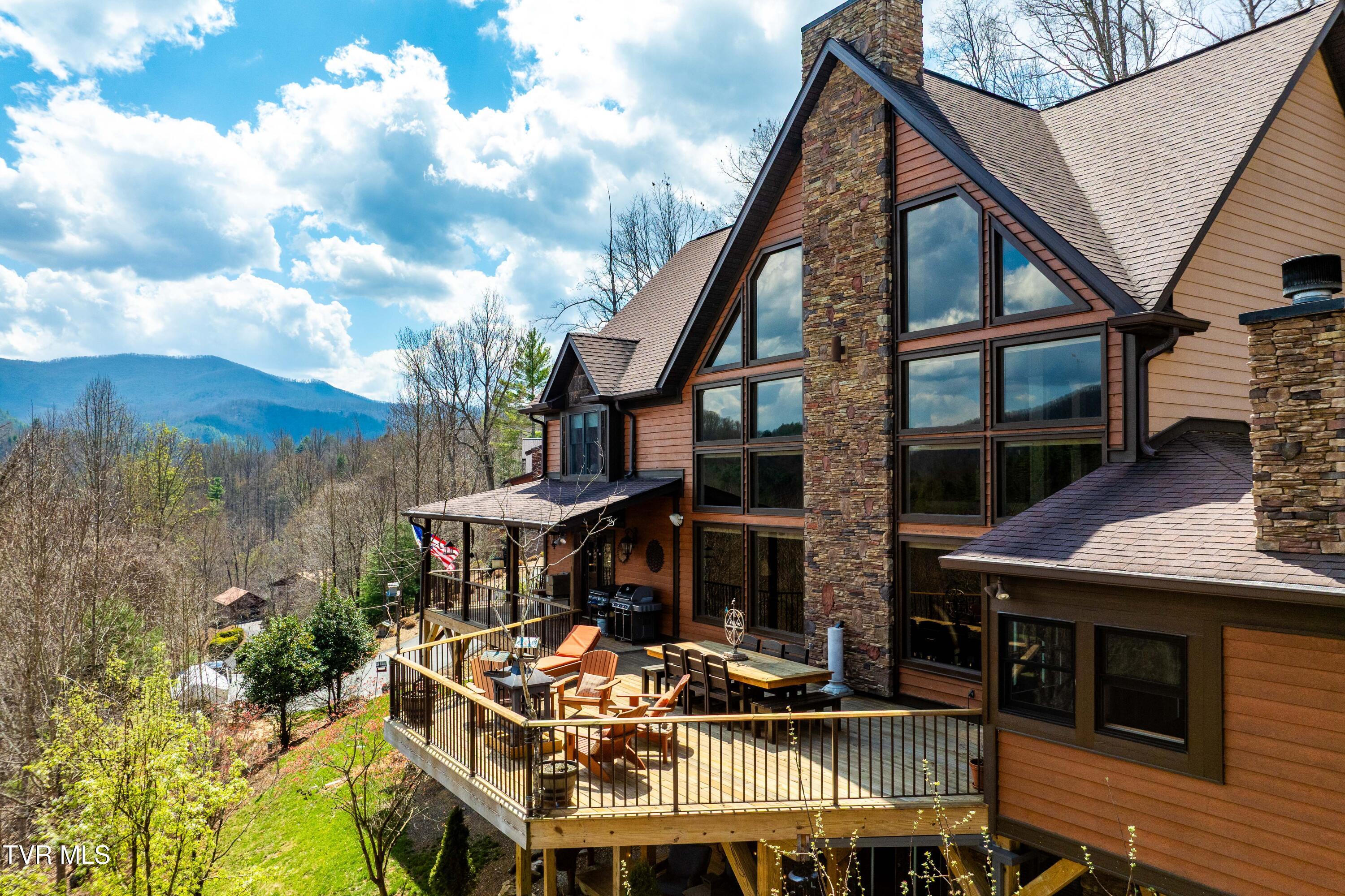 710 Gordon Ridge Road Butler, TN 37640 - Photo 11 of 46 710 Gordon Ridge Road (35 of 142)