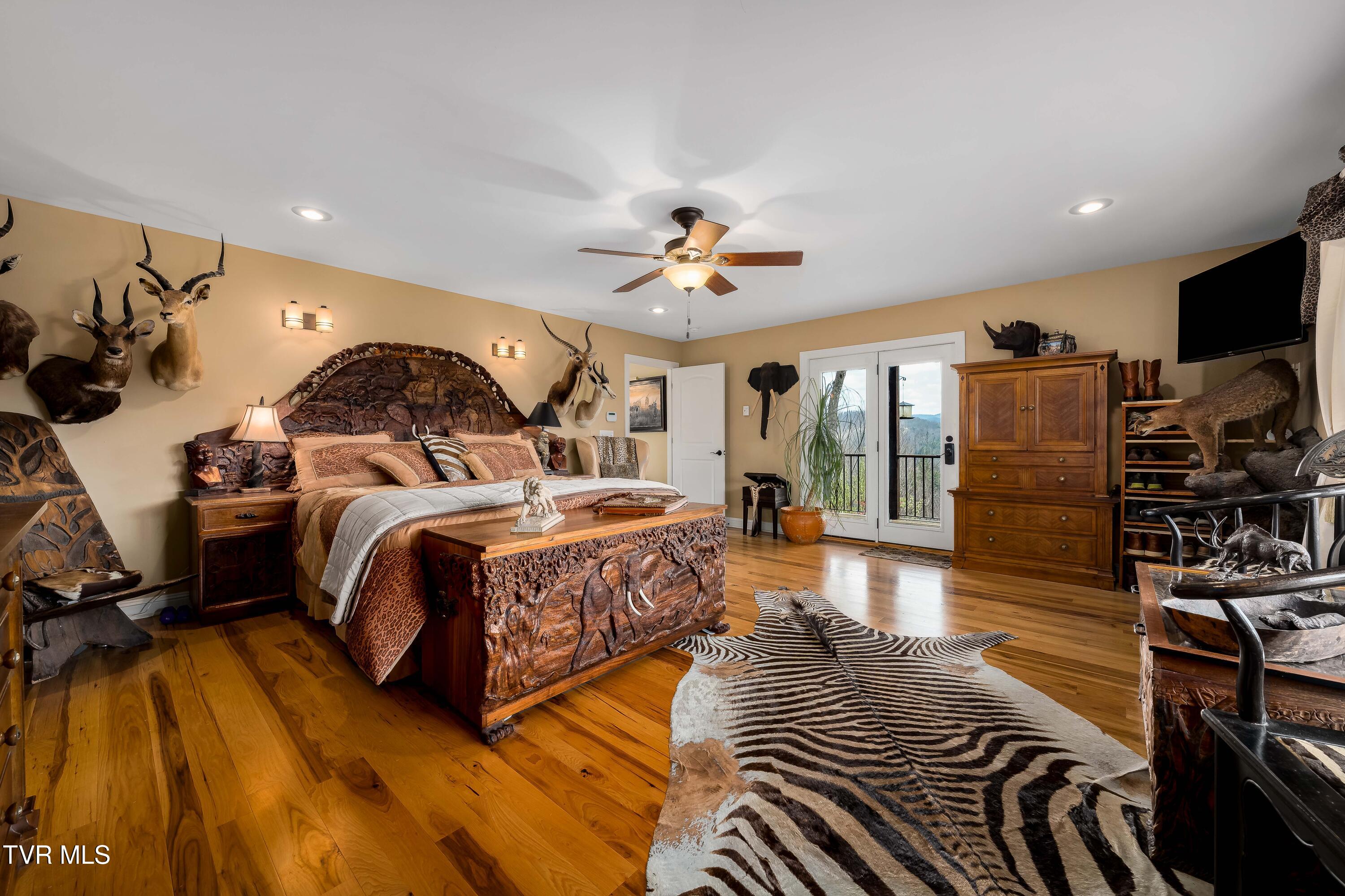 710 Gordon Ridge Road Butler, TN 37640 - Photo 4 of 46 710 Gordon Ridge Road (101 of 142)